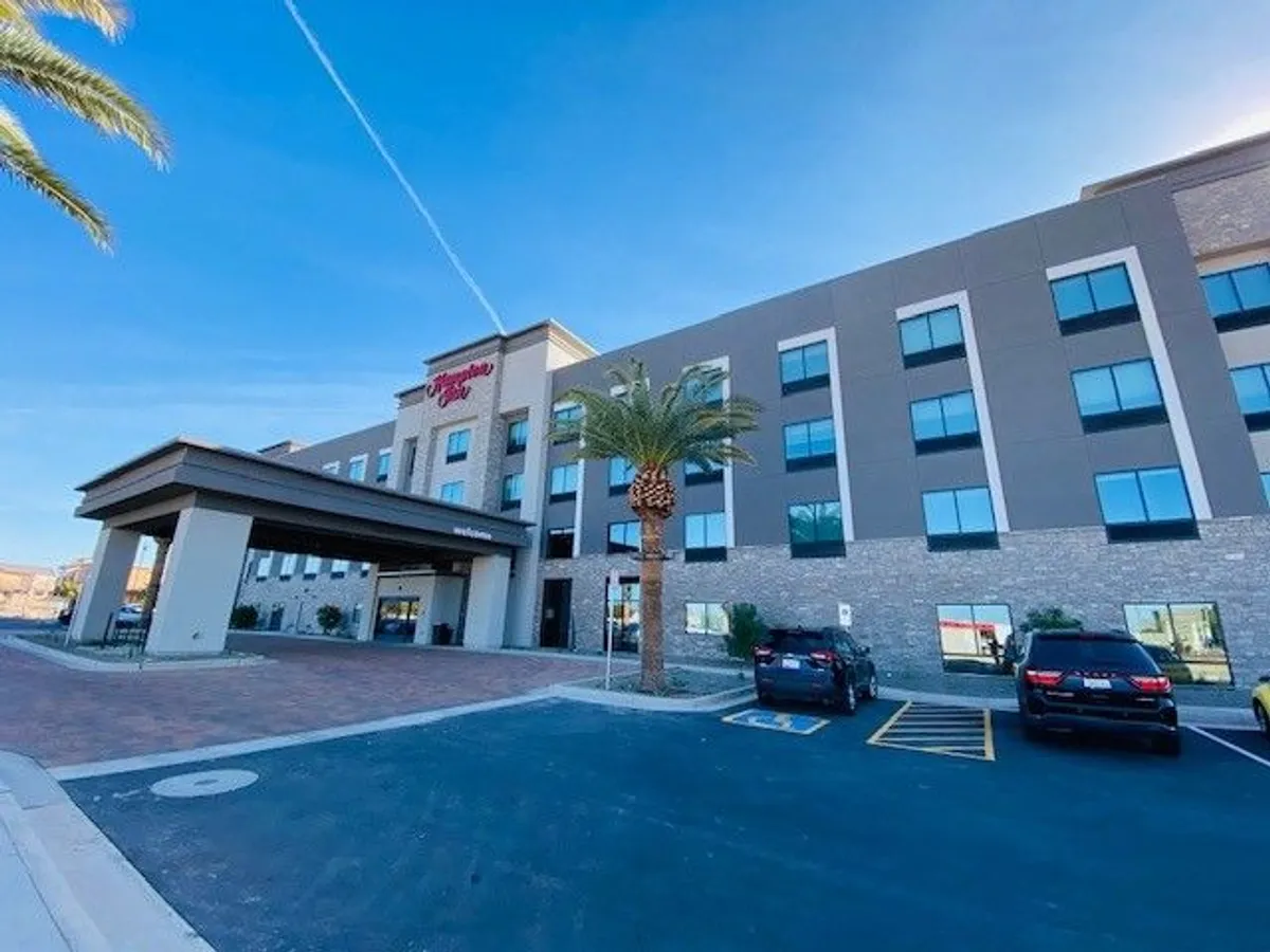 Hilton Hampton Inn — project photo 1