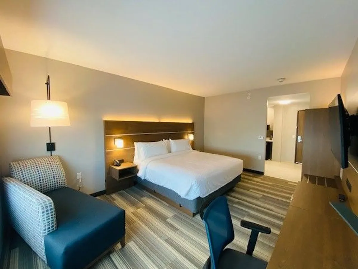 IHG Holiday Inn Express — project photo 10